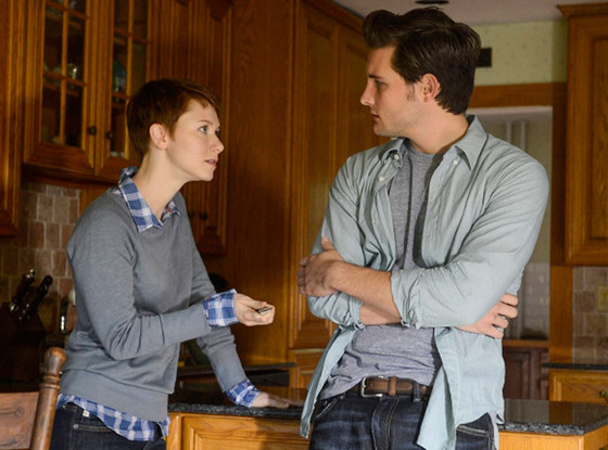 THE FOLLOWING, Valorie Curry, Nico Tortorella THE FOLLOWING, Valorie Curry, Nico Tortorella
